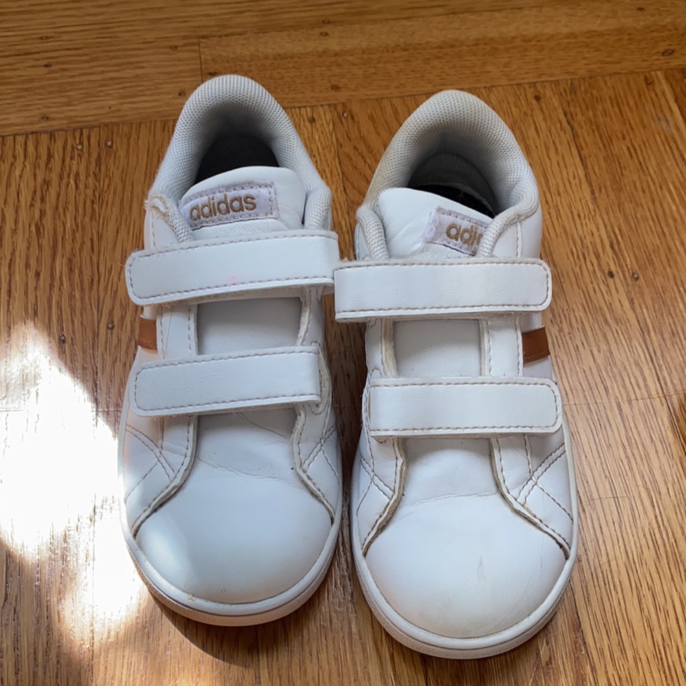 White and Gold Toddler Adidas Sneakers - Picture 2 of 7